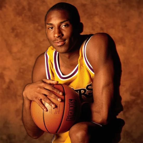 要求他在强 要求他在强